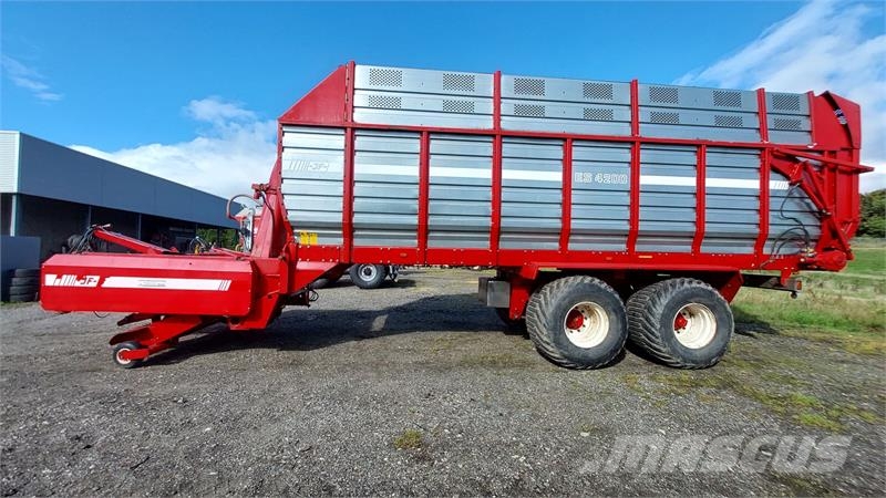 JF ES4200 Alimentadores de misturadoras