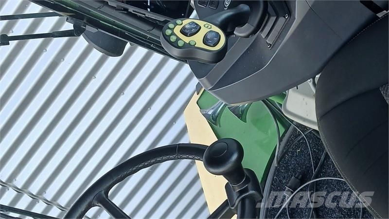 Krone Big X 780 M. EasyFlow 380 S 自走式青贮饲料收割机