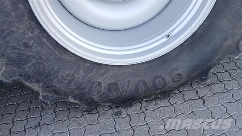 Krone Big X 780 M. EasyFlow 380 S 自走式青贮饲料收割机