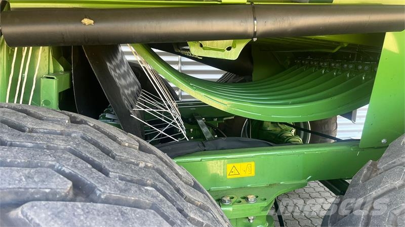 Krone Bigpack 1290 HDP II XC u. vogn Kanttipaalaimet