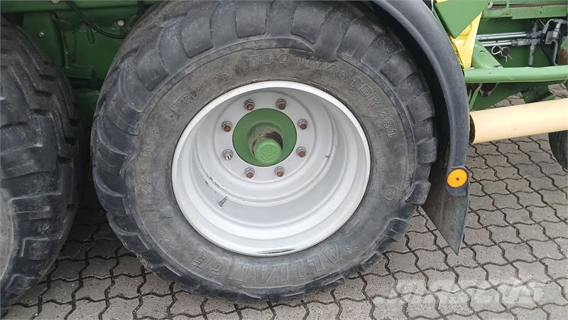 Krone Comprima CF 155 Prese/balirke za rolo bale