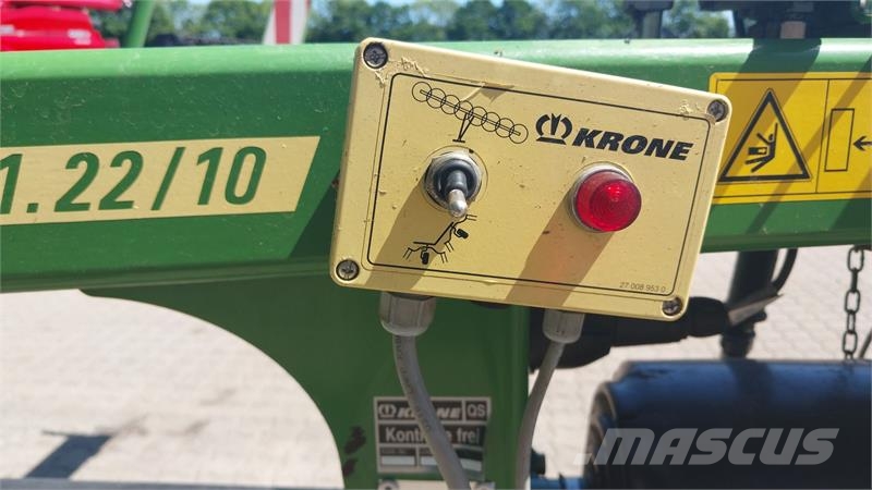 Krone KWT 11.22 مكابس وميبسات التبن