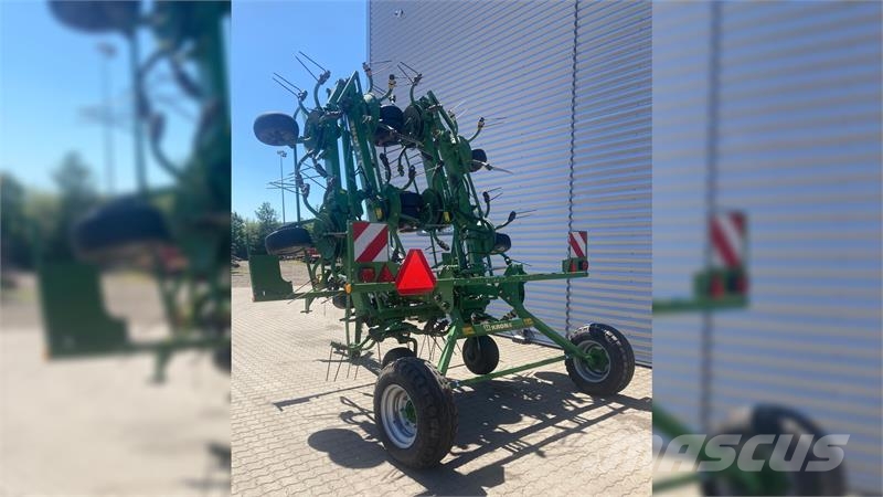 Krone KWT 11.22 مكابس وميبسات التبن