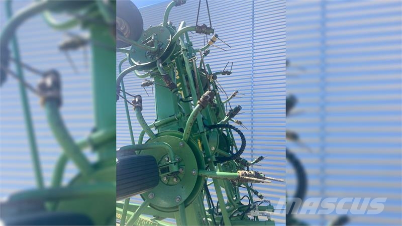Krone KWT 11.22 مكابس وميبسات التبن