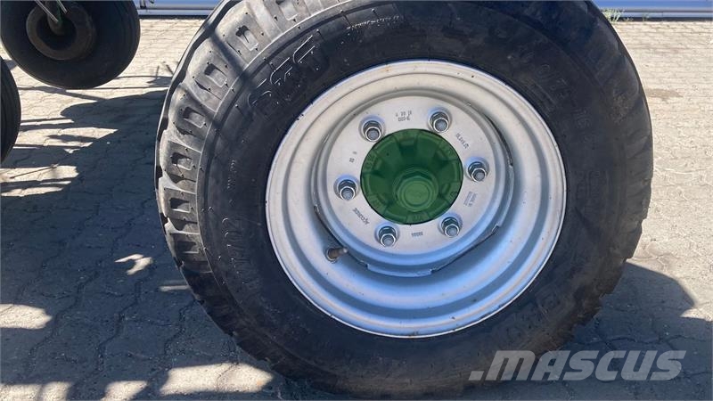 Krone KWT 11.22 مكابس وميبسات التبن