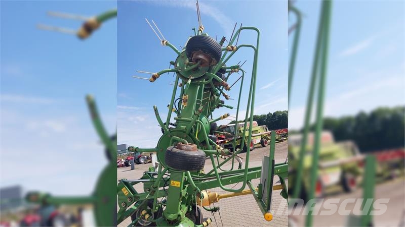 Krone KWT 11.22 مكابس وميبسات التبن