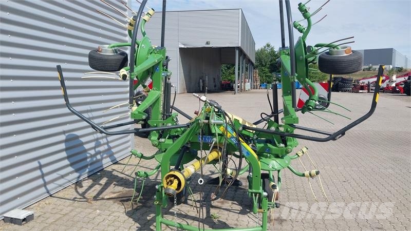 Krone Vendro 470 مكابس وميبسات التبن