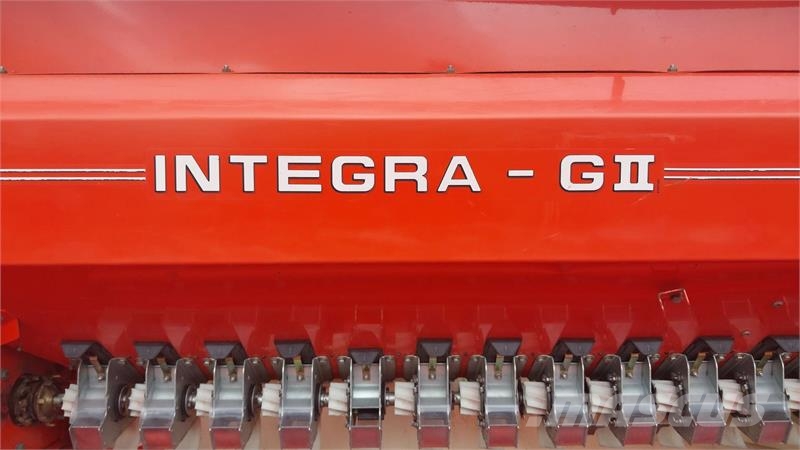 Kuhn 4m HR4003/Integra GII Perforadoras combinadas