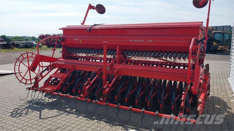 Kuhn 4m HR4003/Integra GII Perforadoras combinadas