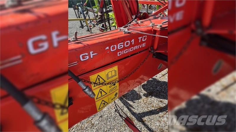 Kuhn GF 10601 Гребла и сенообръщачки
