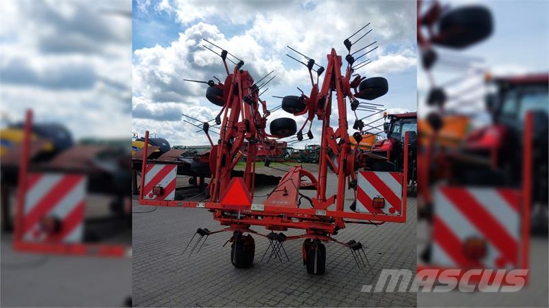 Kuhn GF 8702 Vender مكابس وميبسات التبن