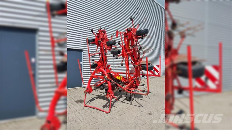 Kuhn GF 8702 Vender مكابس وميبسات التبن
