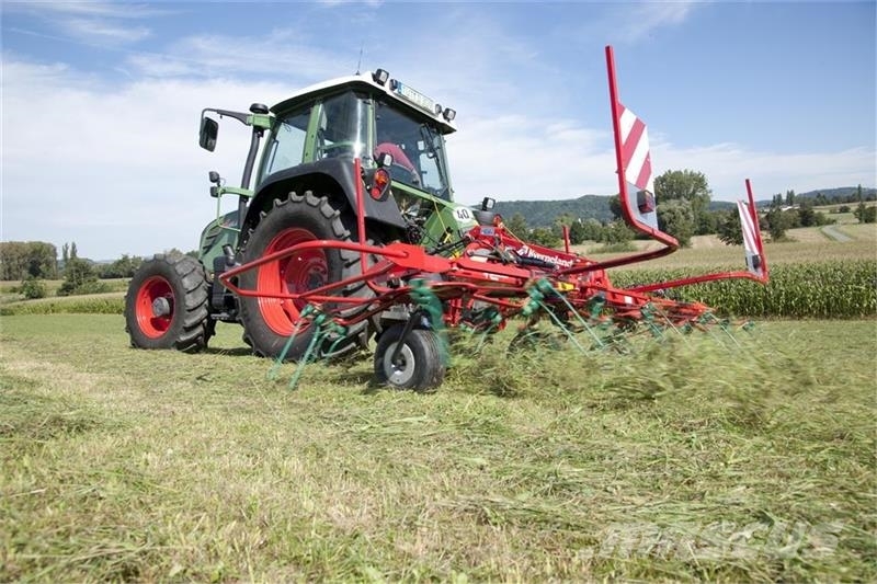 Kverneland 8452 rotorvender مكابس وميبسات التبن