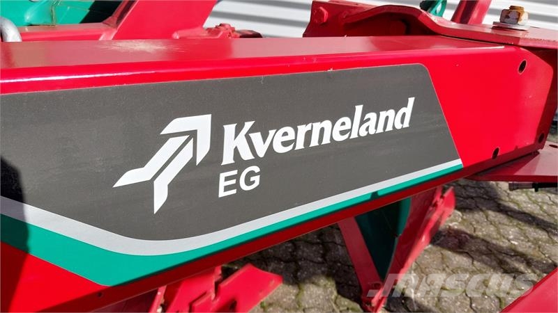 Kverneland EG-100/200-28 4 fure Aratri reversibili