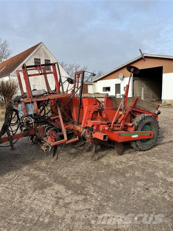 Kverneland Underhaug 3200 Planters