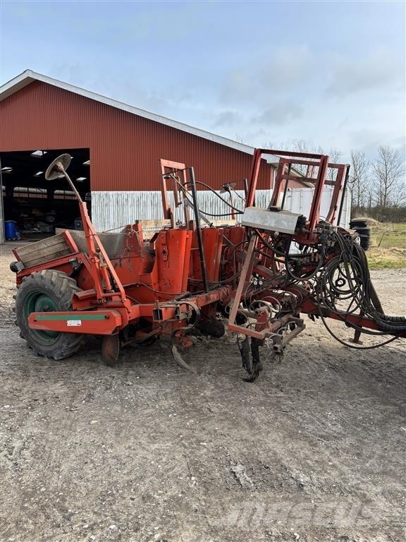 Kverneland Underhaug 3200 Planters