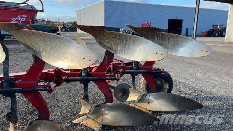 Massey Ferguson 715 Aratri reversibili