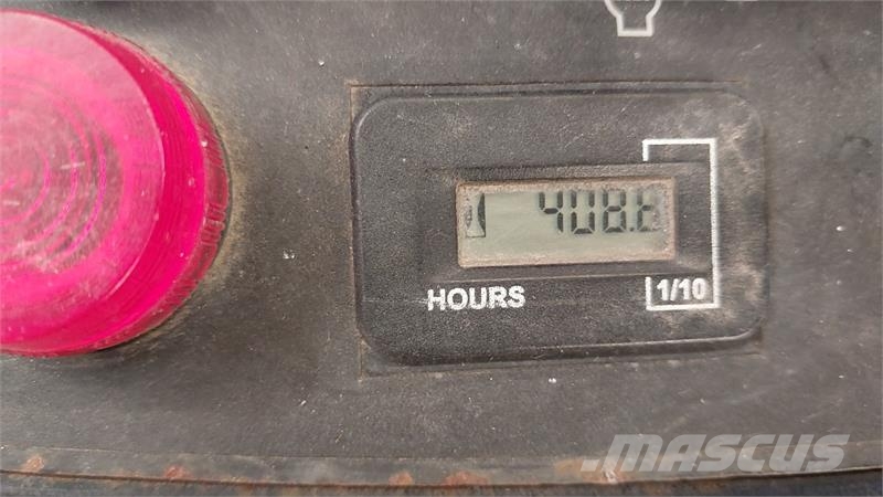 Simplicity Zero Turn Diesel ركوب الحشائش