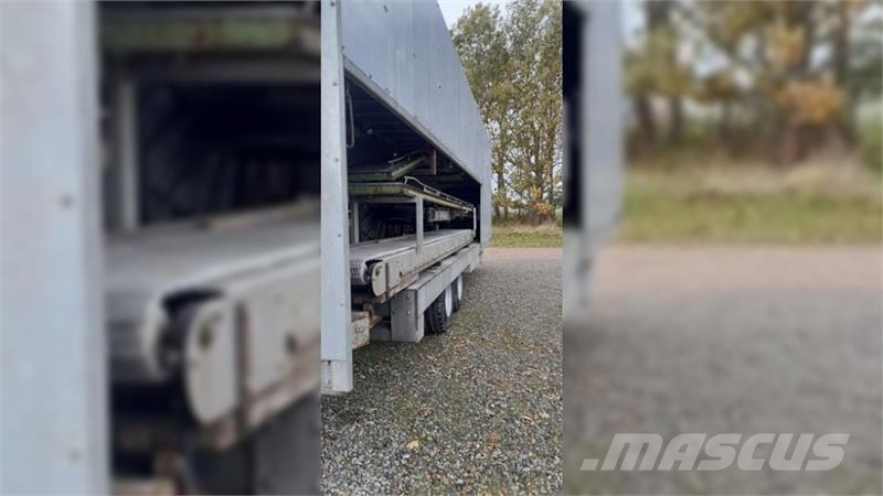 - - - Skærevogn Outro equipamento de ceifa