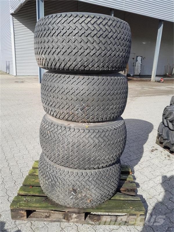 Trelleborg Soft Grip 539 - 33x15.50-15 Gume, točkovi i felne