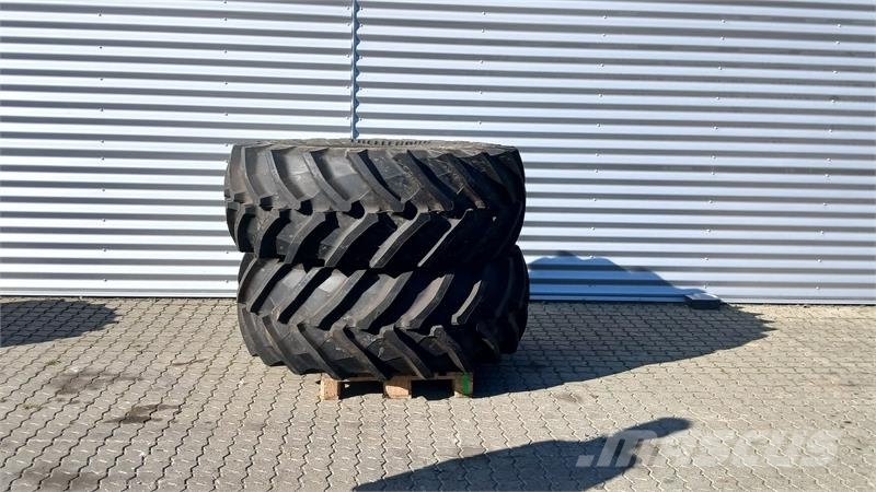 Trelleborg TM800 2 stk. Pneumatiky, kolesá a ráfiky