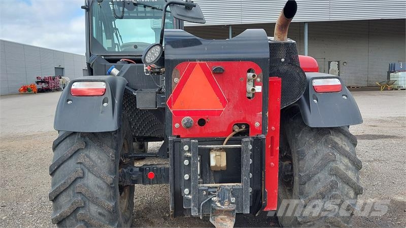 Case IH FARMLIFT 742 مناولات متداخلة