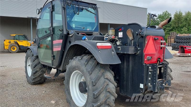 Case IH FARMLIFT 742 مناولات متداخلة