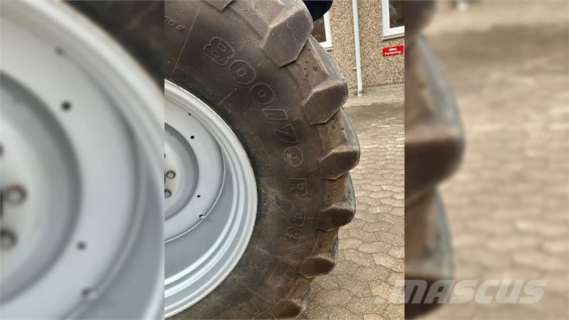 Case IH Optum 300 CVX Трактори