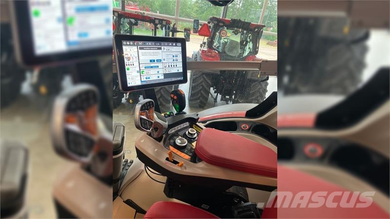 Case IH OPTUM 340 CVX. Traktoren