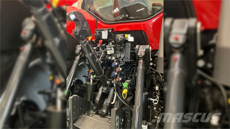 Case IH OPTUM 340 CVX. Traktoren
