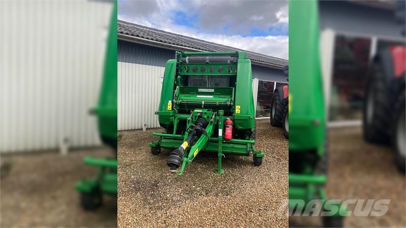 John Deere 990 Round balers