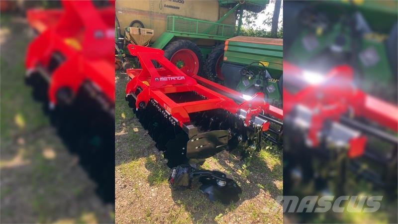 Metanga BT 300 Kiekkomultaimet ja lautasäkeet