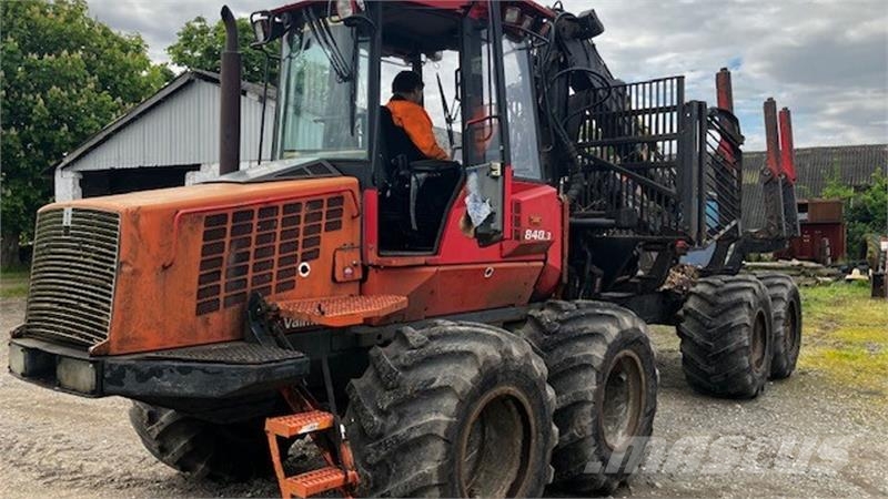 Valmet 840.3 حصادات