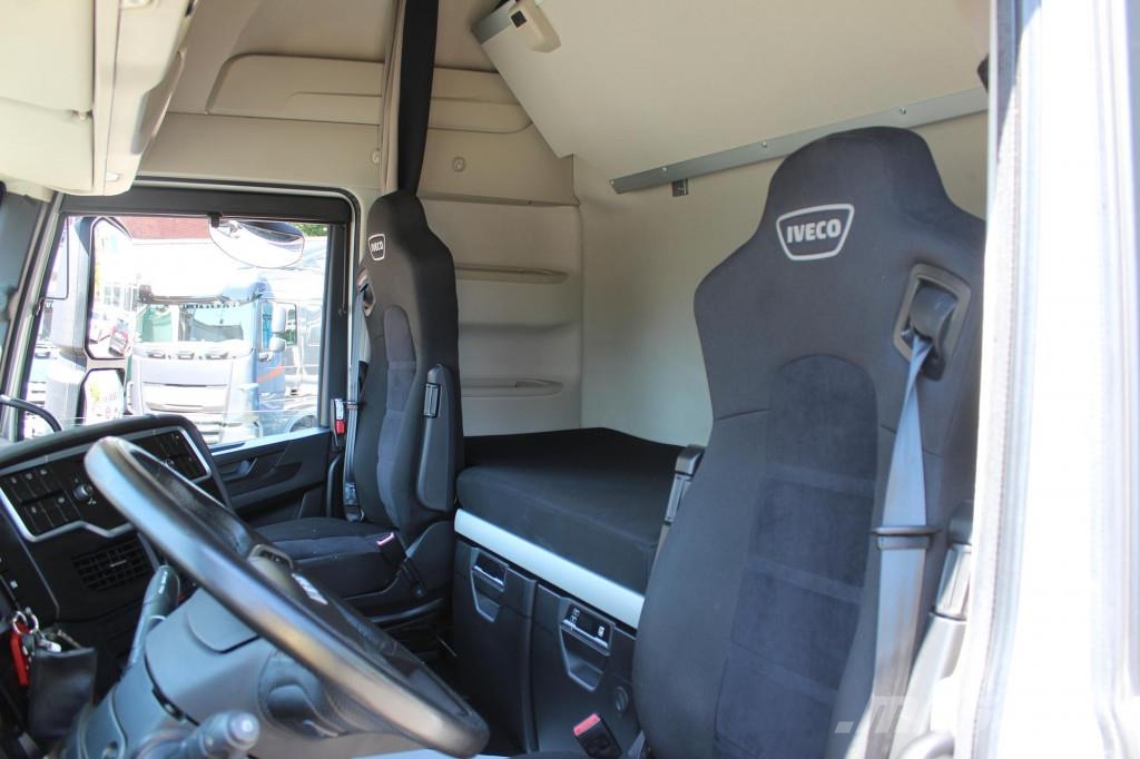 Iveco S-Way 530 Retarder Safety Lock 2Tanks Navi LED وحدات الجر