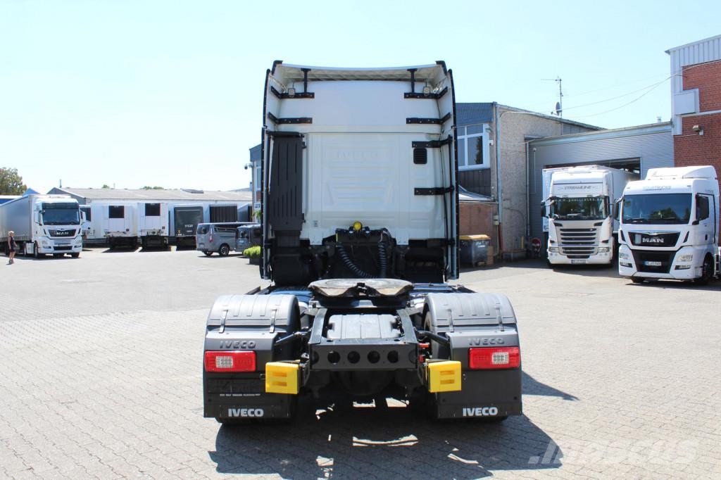 Iveco S-Way 530 Retarder Safety Lock 2Tanks Navi LED وحدات الجر