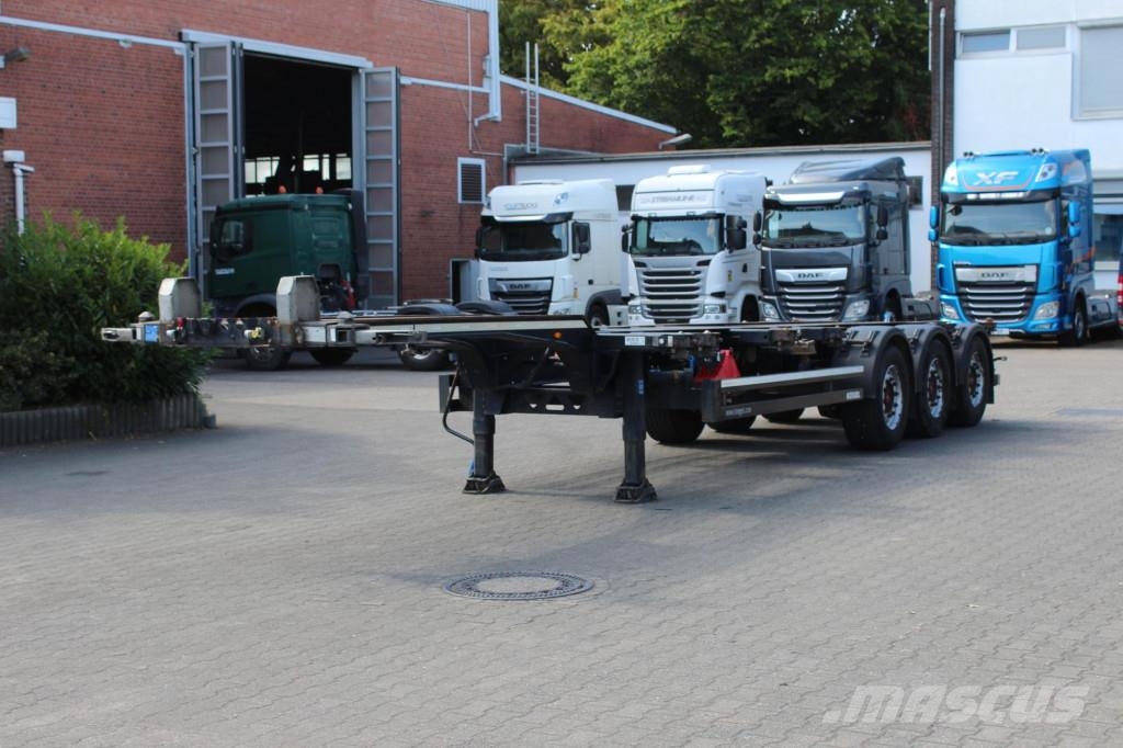 KOEGEL Multi Container Chassis Port 45 Triplex Diepladers