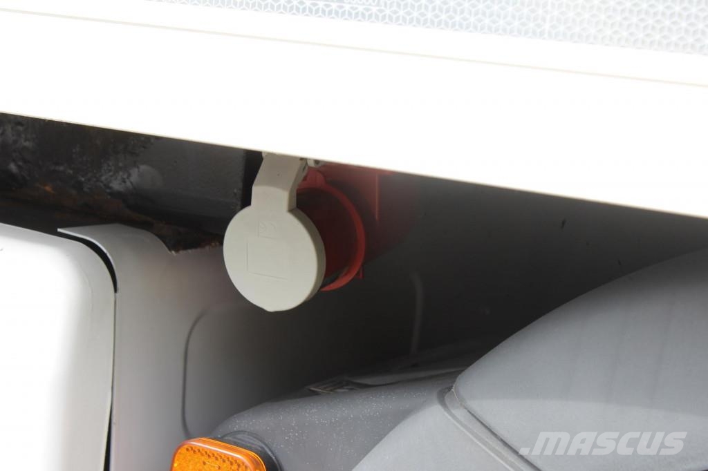 MAN TGS 26.460 TK UT 1200 AHK LBW+Tür Liftachse Camion a temperatura controllata