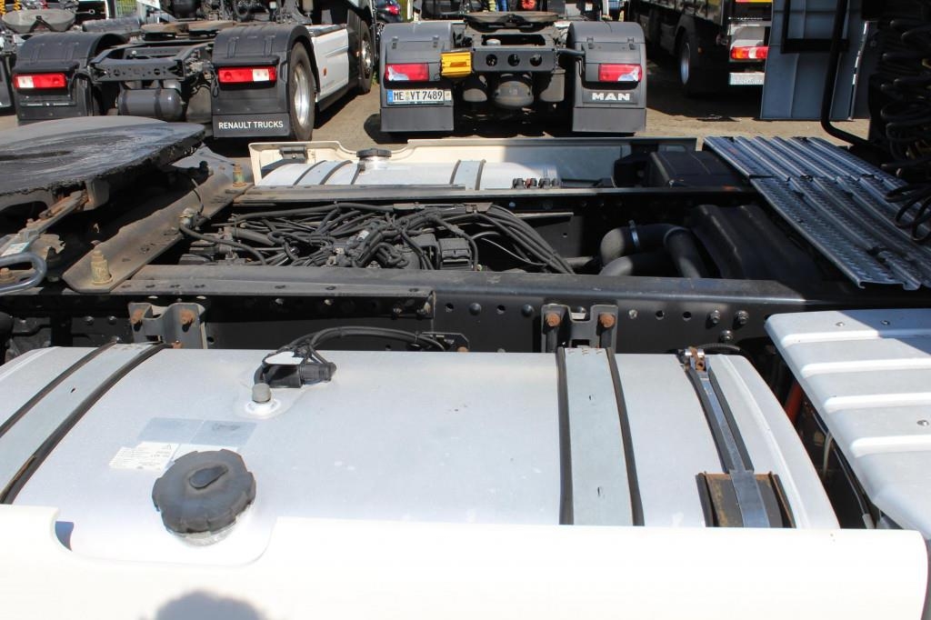 MAN TGX 18.500 E6 XXL Retarder Kühlbox Navi 2Tanks وحدات الجر