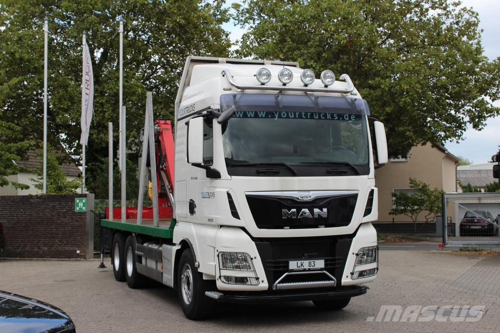 MAN TGX 33.560 D38Motor 6x4 Intarder KESLA-Holzkran Camion pentru lemne