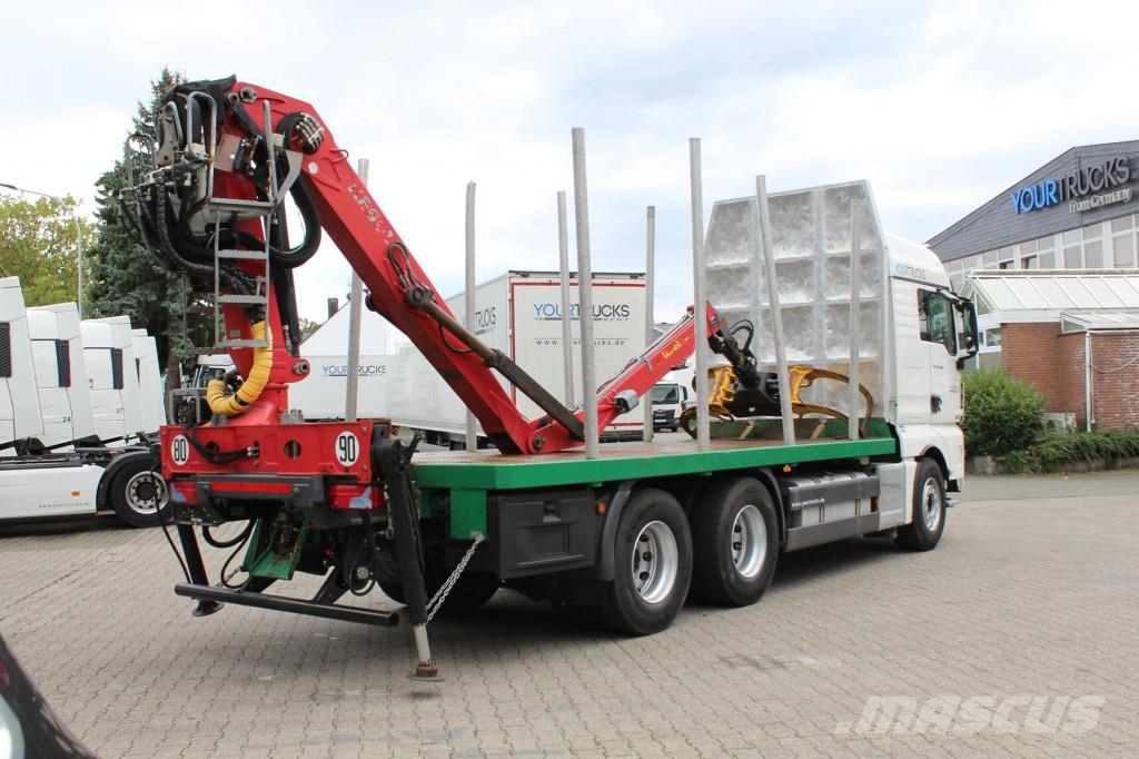 MAN TGX 33.560 D38Motor 6x4 Intarder KESLA-Holzkran Camion pentru lemne