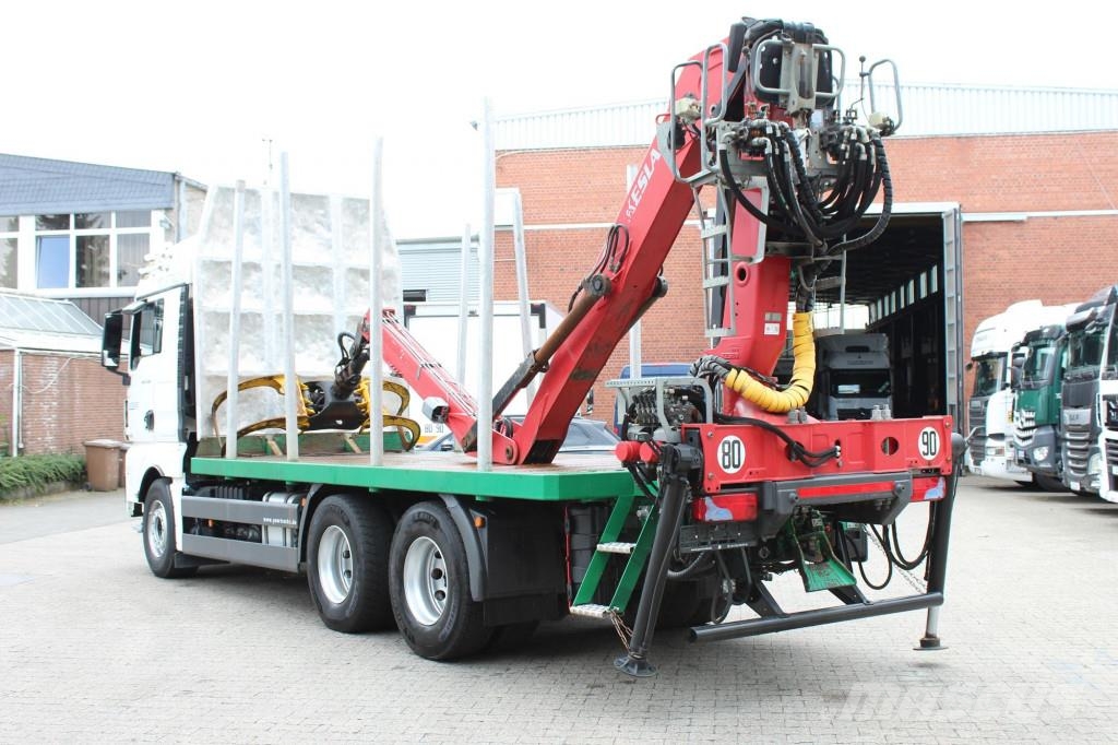 MAN TGX 33.560 D38Motor 6x4 Intarder KESLA-Holzkran Camion pentru lemne