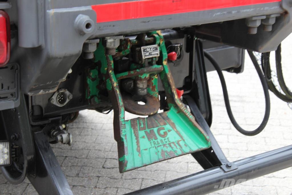 MAN TGX 33.560 D38Motor 6x4 Intarder KESLA-Holzkran Camion pentru lemne
