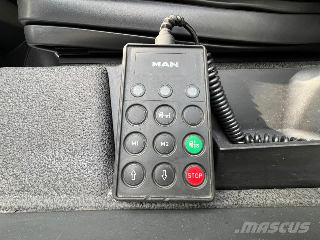 MAN TGX 500 E6 XLX 2 Tanks Kühlbox Retarder Navi Sattelzugmaschinen