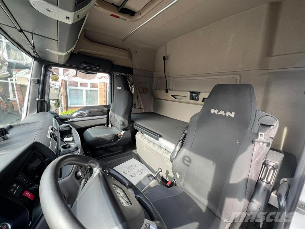 MAN TGX 500 E6 XLX 2 Tanks Kühlbox Retarder Navi Sattelzugmaschinen