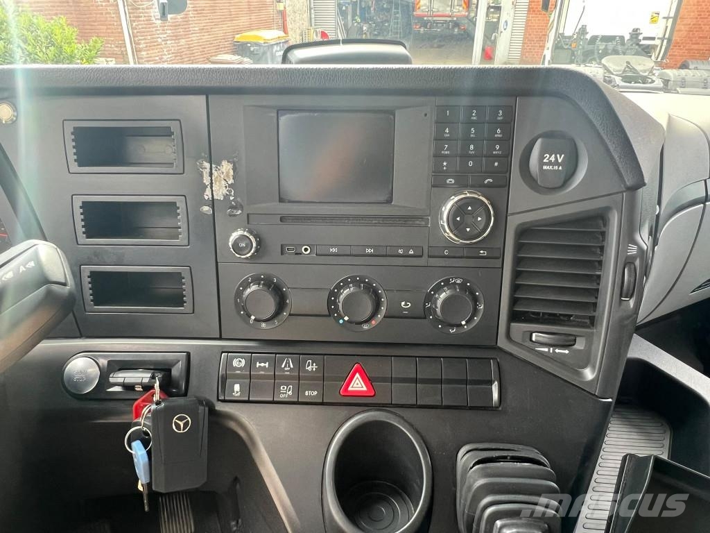 Mercedes-Benz Antos 1827 E6 Koffer 8,5m LBW S.Tür 713.000 km شاحنات ذات هيكل صندوقي