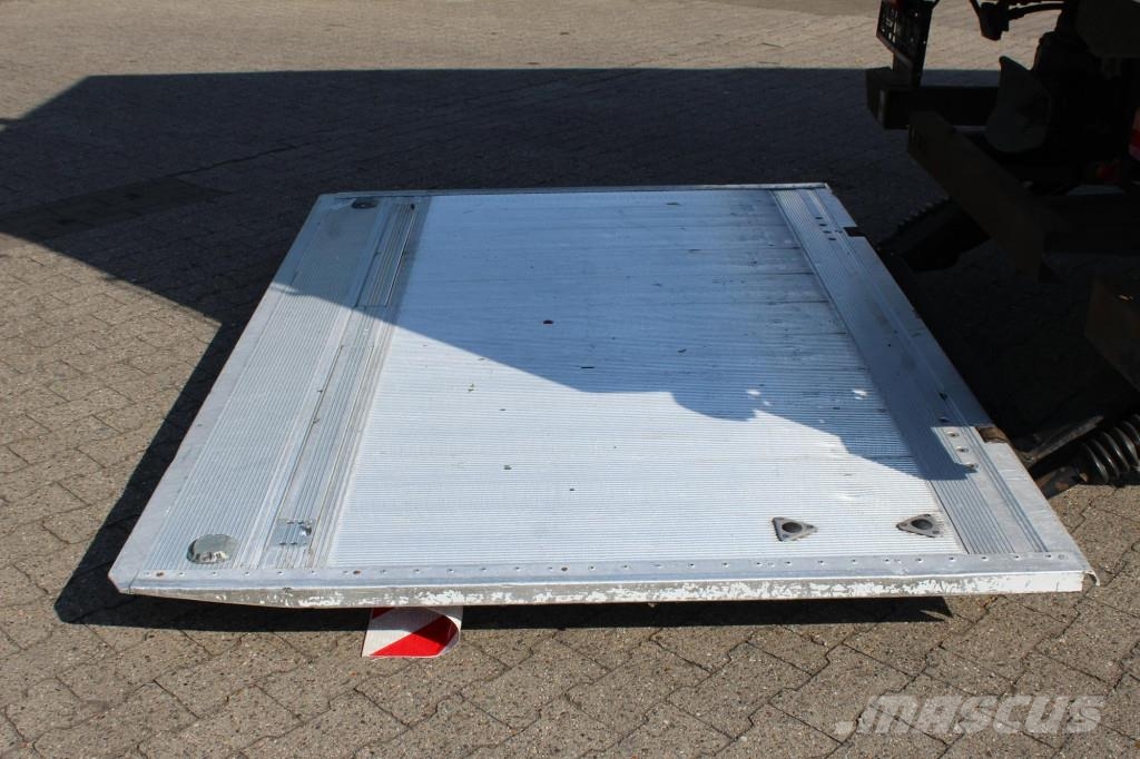 Mercedes-Benz Atego 1224 Koffer LDW LBW Klima Rolltor ANK Camiones caja cerrada