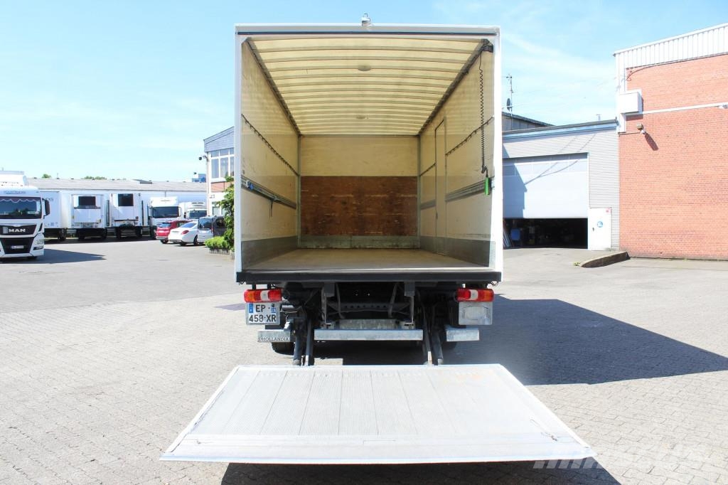 Mercedes-Benz Atego 1523 Koffe 6,7m LBW Seitentür nur157TKm Camiones caja cerrada