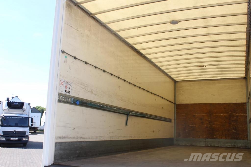 Mercedes-Benz Atego 1523 Koffe 6,7m LBW Seitentür nur157TKm Camiones caja cerrada