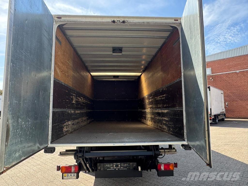 Mercedes-Benz Atego 813 E5 Koffer 6m Schalter Ladebordwand Skåpbilar