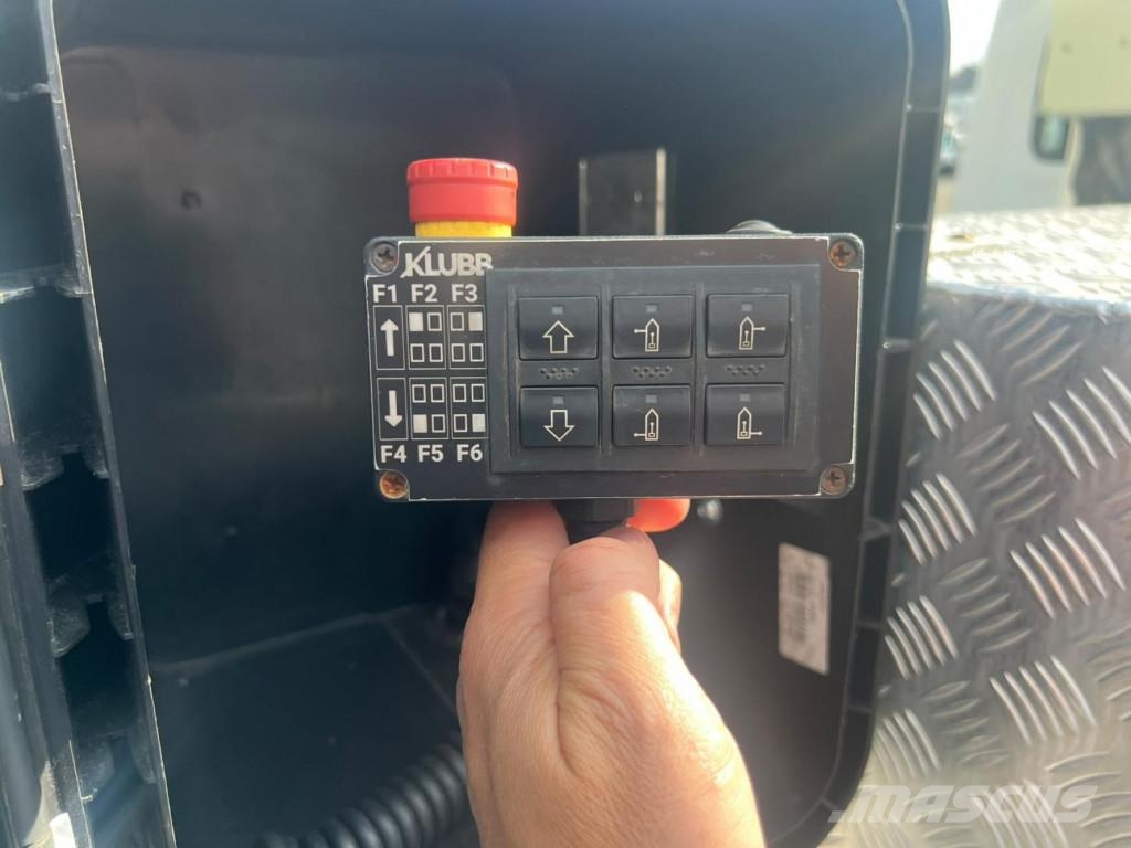 Renault Master Bühne KLUBB 11m 2 Personen Korb 200kg Camion nacelle